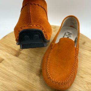 French Sole FS/NY || Carrot Moccasins; Size 5 1/2